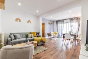 Living area - Retiro VIII (Madrid)