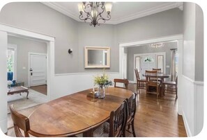 Dining - Beautiful Home in Historic Downtown Clinton (Clinton)