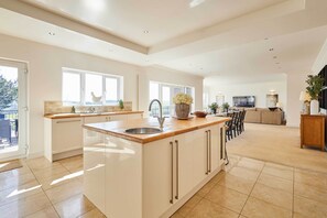 Interior - Host & Stay | Forest View Lodge (Burnhope)