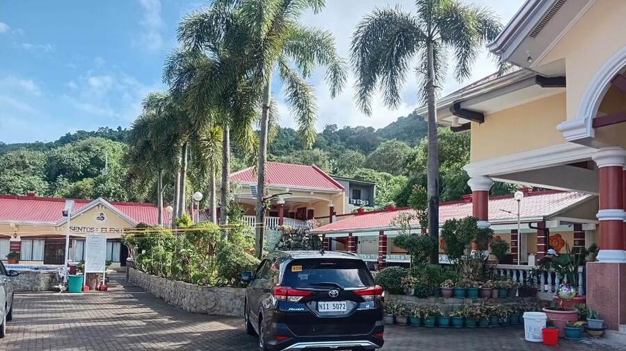 Townhouse Sentosa Elenita Private Resort
