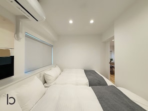 Family Apartment, Balcony | Desk, laptop workspace, iron/ironing board, free WiFi - ITO BLD (Hiroshima City)