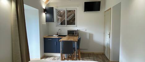 1 bedroom, internet