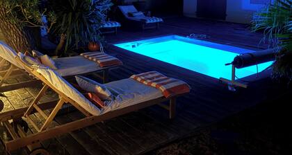 Charming villa 'Le Refuge' heated pool 300m from the beach in a quiet location