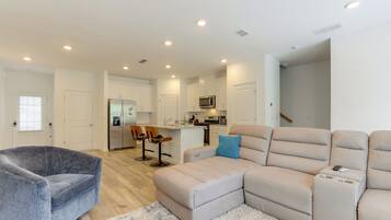 Apartment (2 Bedrooms) | Depan hartanah