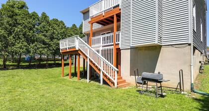 Apt Near the Metro w/ Easy Baltimore Access