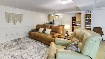 Apartment (1 Bedroom) | Interior
