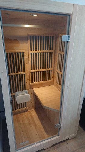 Parking privé, appartement rénové accès jardin spa sauna commun