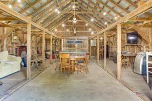 House (3 Bedrooms) | Interior - Group Getaway in Historic Barn: 2 Mi to Rushville (Rushville)