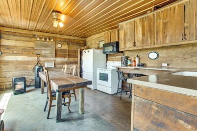 Group Getaway in Historic Barn: 2 Mi to Rushville