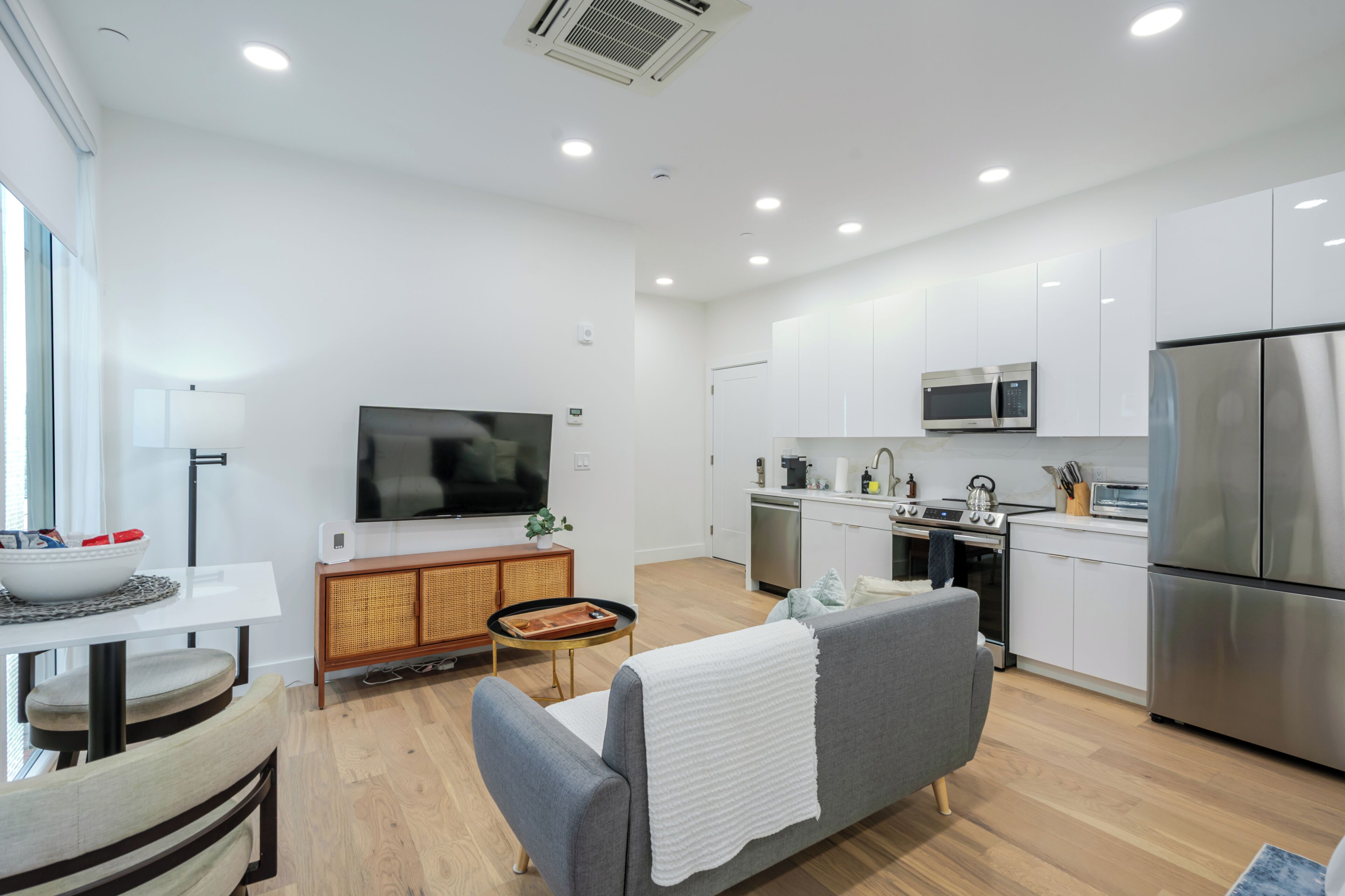TV, offices