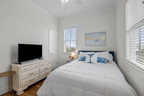 Room - Oceanside Home with Elevator in Atlantic Beach, NC! (Once Upon a Tide) (Atlantic Beach)