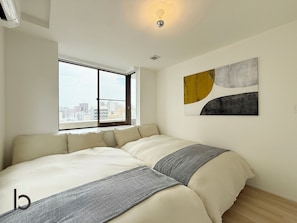 Appartement Familial, vue ville | Bureau, espace de travail pour ordinateur portable