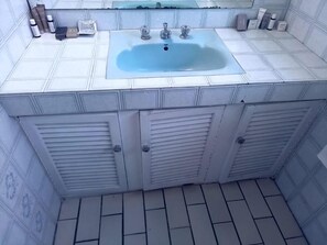 Dormitorio compartido, 1 habitación | Baño