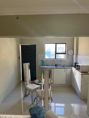 Room, 1 Bedroom | Interior - Room-charming Studio Retreat in the Hear (Johannesburg)