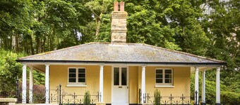 Beautifully Renovated Edwardian Gatehouse in Private Historic Country Estate