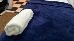 1 bedroom, iron/ironing board, bed sheets - Cozy San Juan Stay | Near Airport & Old San Juan (San Juan)