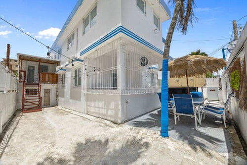 Cozy Retreat for 3 | Near Airport & Old San Juan