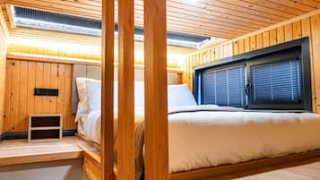 Deluxe Room | Free WiFi, bed sheets