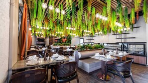Daily buffet breakfast for a fee - Elite Escape Village Hotel (Catalca)