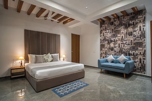Deluxe Apartment
