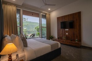 Iron/ironing board, free WiFi - Alaya Stays Udgam Villas 5BHK Apartment (Dehradun)