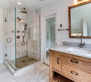 Bathroom - 3-bedroom retreat in beautiful Sag Harbor (Sag Harbor)