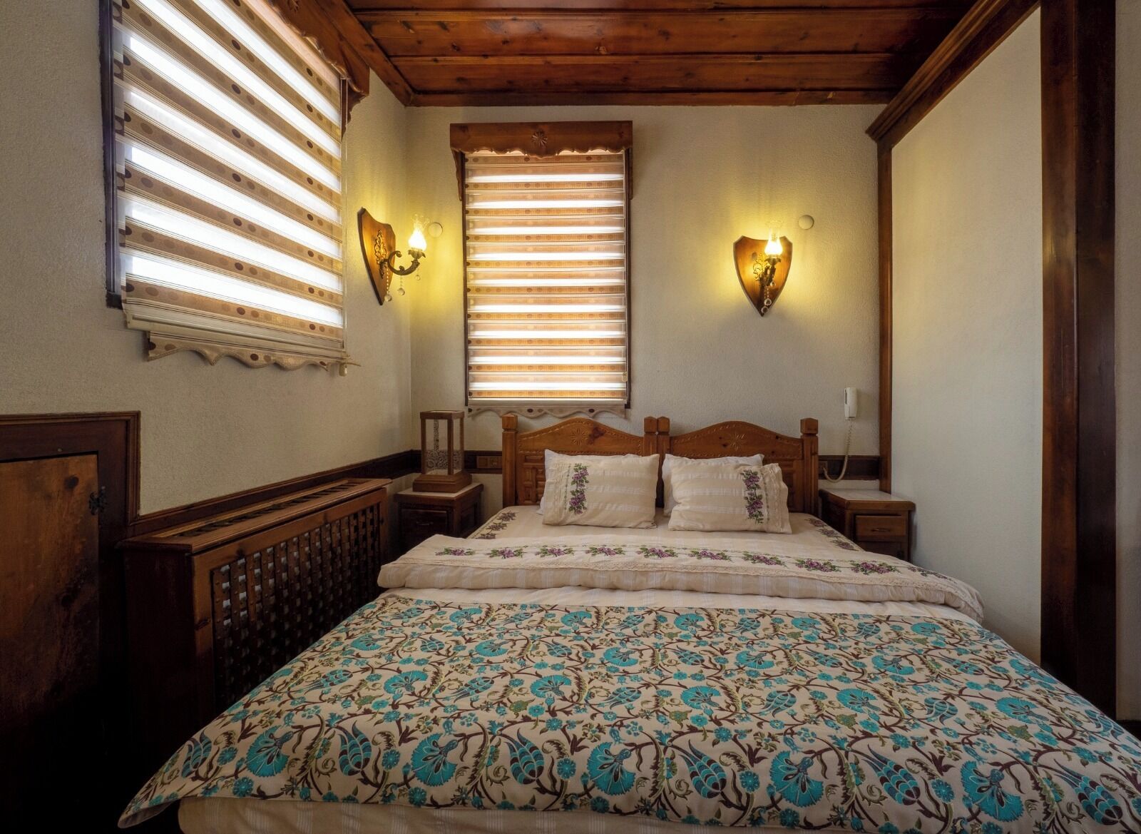 Deluxe Double or Twin Room | Desk, laptop workspace, free WiFi