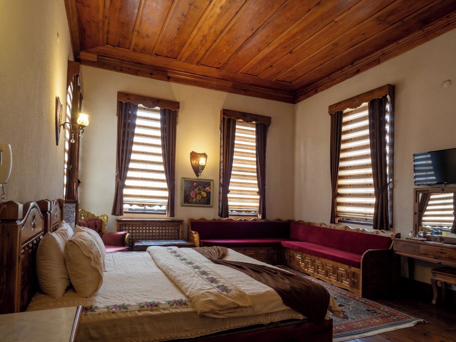 Deluxe Twin Room | Desk, laptop workspace, free WiFi