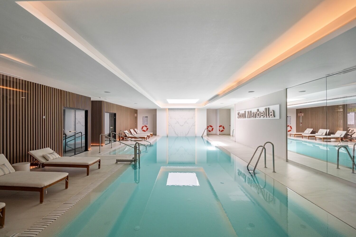 Opvarmet pool