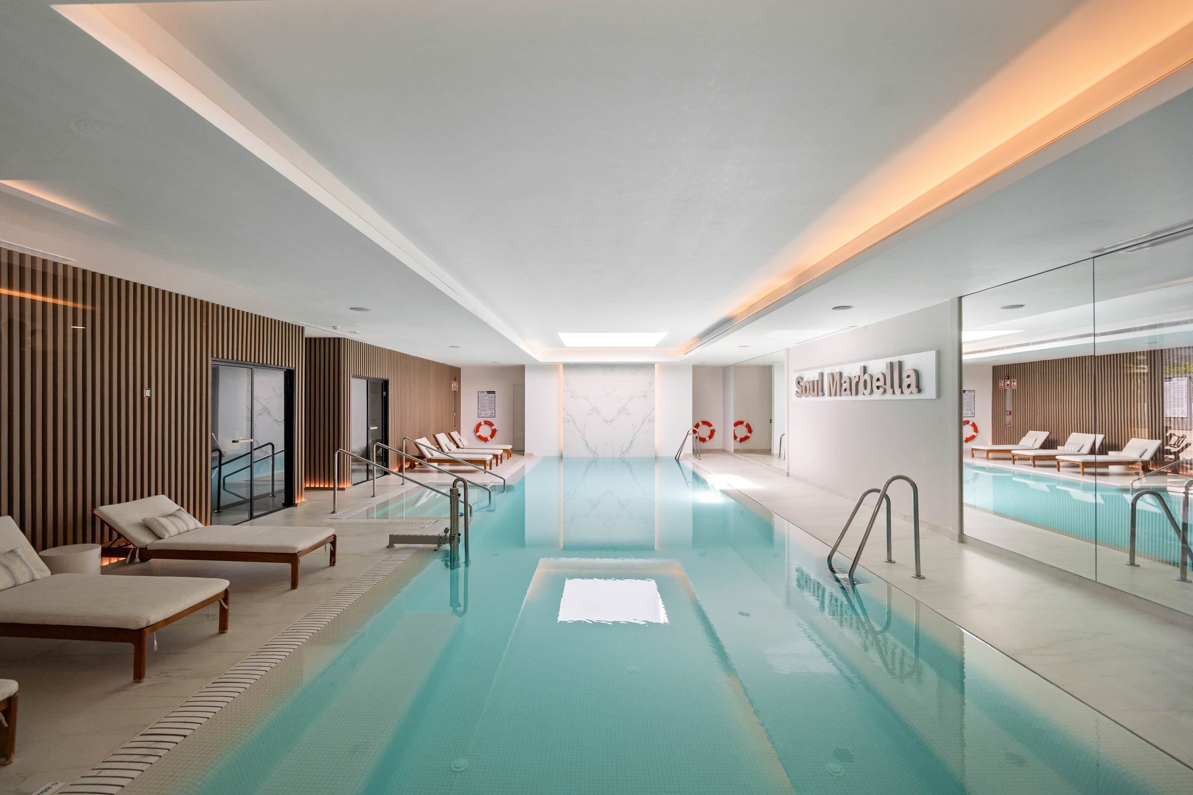 Opvarmet pool