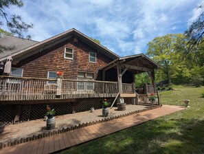 Exterior - The Bean Station Escape~ Private 25 acres near Keuka Lake and pet friendly! (Hammondsport)