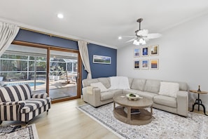 House, 3 Bedrooms | Living area - Poolside Family Paradise-pet Friendly-near Airport 3 Bedroom Home (Tampa)