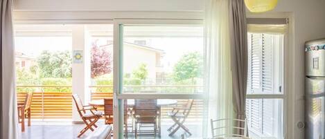 อพาร์ทเมนท์, 3 ห้องนอน, ระเบียง, วิวสวน | ภายใน