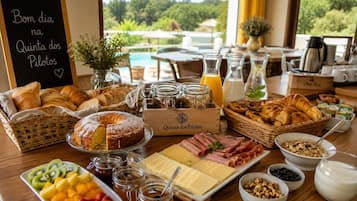 Free daily continental breakfast