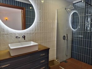 Bathroom - Quinta dos Pilotos (Caparica)