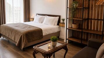 Chambre Double Confort, vue ville | Coffres-forts dans les chambres, rideaux occultants, Wi-Fi gratuit