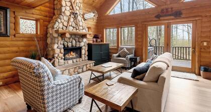 Boyne Mountain Cabin, Sleeps 12, Hot Tub