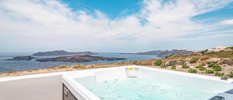 Deluxe Suite, Balcony, Sea View | View from room