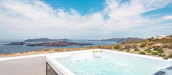 Agia Marina Caldera Suites