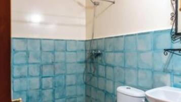 Double Room | Bathroom