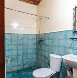 Double Room | Bathroom - Gite Tamlli (Aoufous)