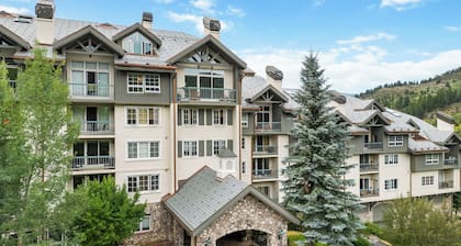 Slopeside Luxury, Pool, Hot Tubs, Conceirge | LB114