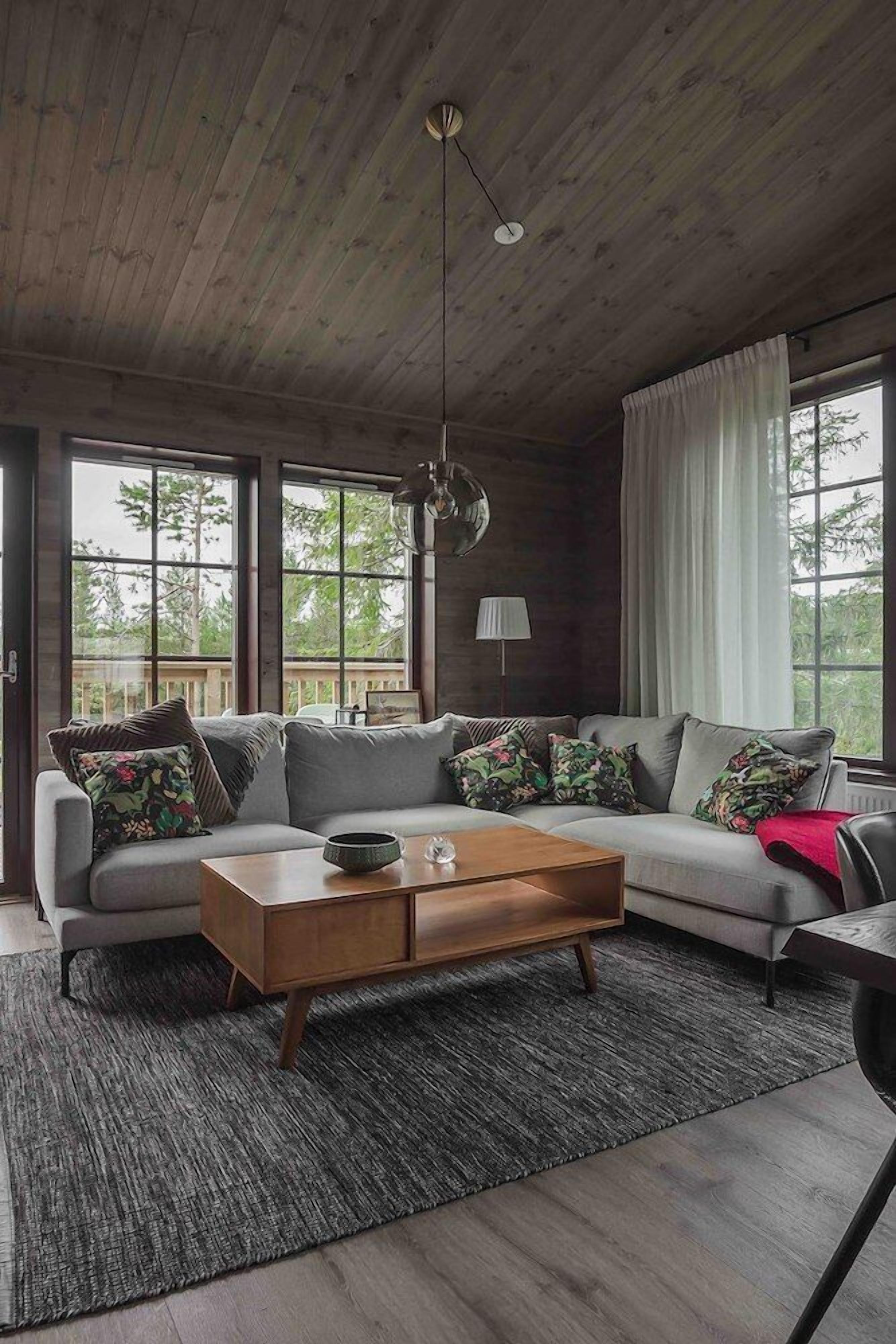 Apartment, 3 Bedrooms, Sauna, Mountain View | Living area