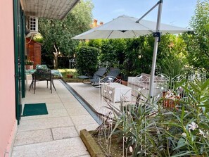 Deluxe Double Room, Patio, Garden View | Terrace/patio - B&B Garda 4U (Desenzano del Garda)