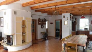 House | Dining