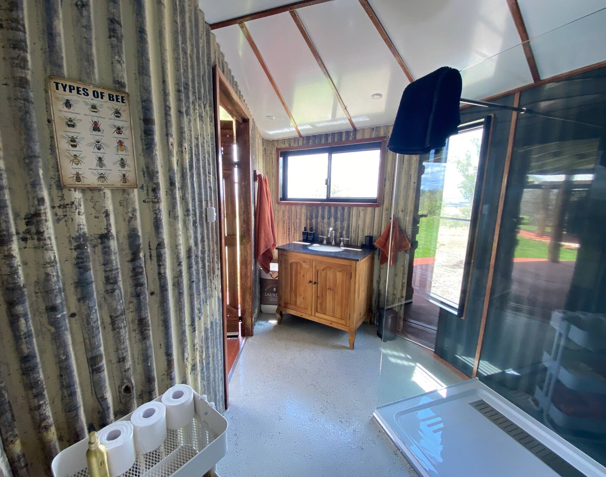 Cabin, 1 Bedroom, Smoking, Balcony | Bathroom