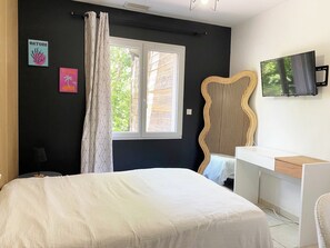 Room - Vrbo Property (Langlade)