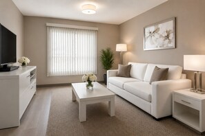Classic Room | Living area - The Queen City Hideaway (Toronto)