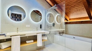 Double Room | Bathroom - Soho Boutique La Harinera (Valladolid)