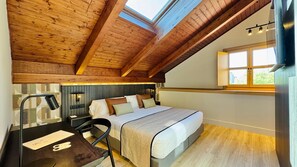 In-room safe, blackout curtains, free WiFi - Soho Boutique La Harinera (Valladolid)